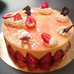 Fraisier : Génoise vanille, mousseline à la vanille et au kirsch, fraises fraiches