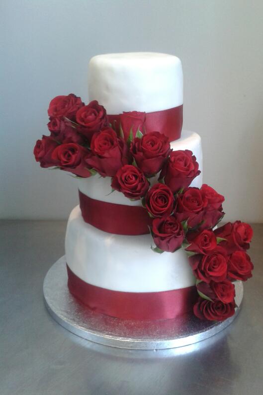 Ornement en roses naturelles
