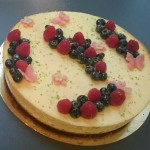 New-York cheesecake aux fruits rouges et citron vert, fond spéculoos (10/12 parts)