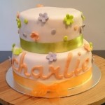 gâteau de baptême à fleurs