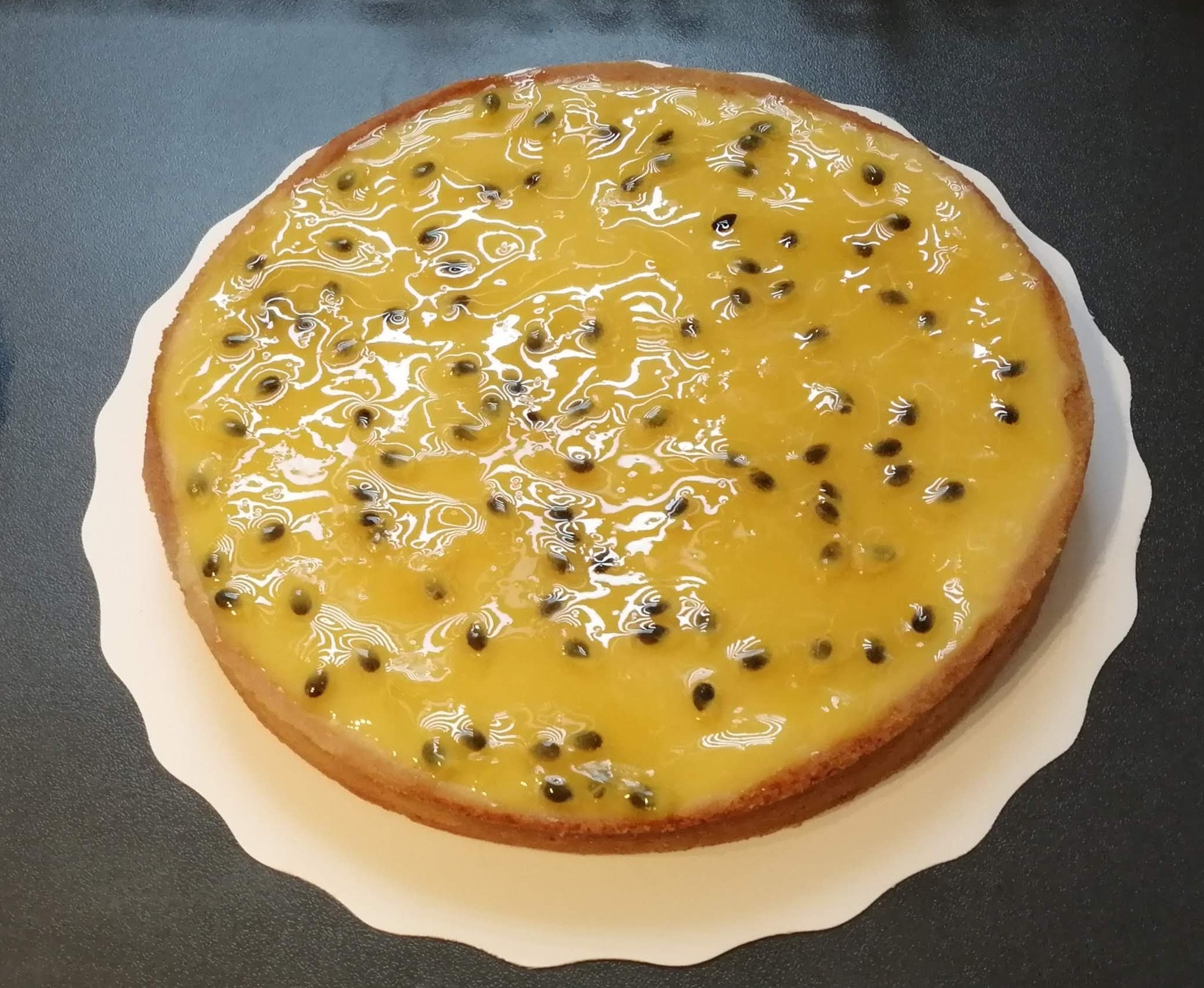 Tarte passion : Pâte sablée, crème au fruit de la passion