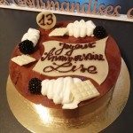 Royal : dacquoise aux noisettes, croustillant praliné, mousse au chocolat 70 %