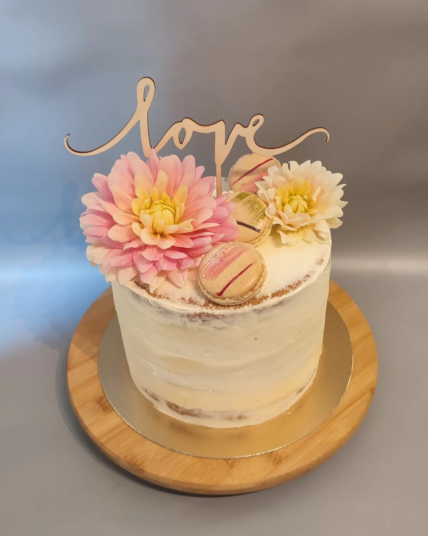 Naked cake aux Dahlias
