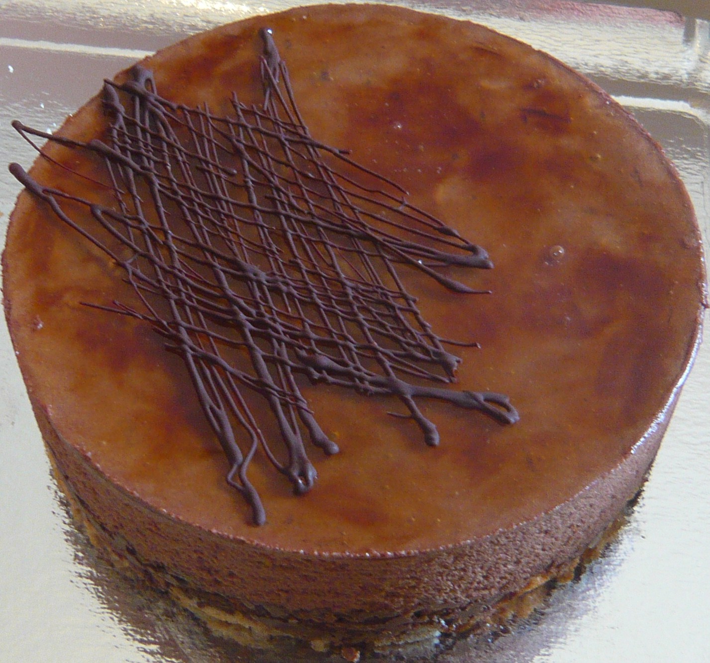 Royal: dacquoise noisette, mousse au chocolat, croustillant praliné (possible sans gluten)